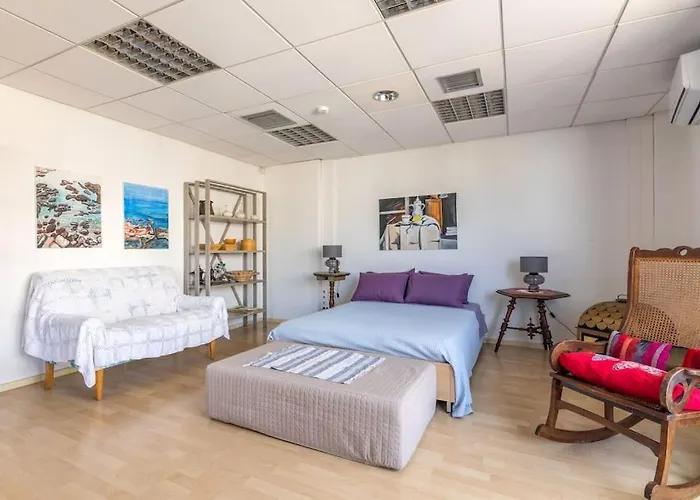Downtown Spacious Loft Apartment Just 3 Minutes From City Centre