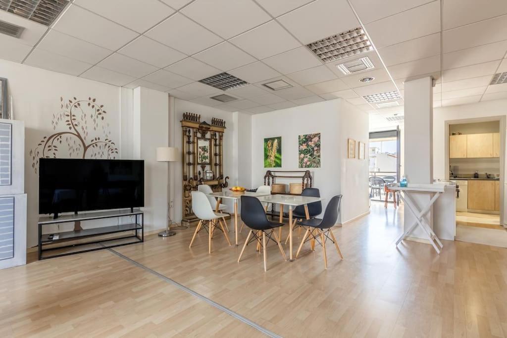 Downtown Spacious Loft Just 3 Minutes From Centre Apartment Heraklion (Crete)