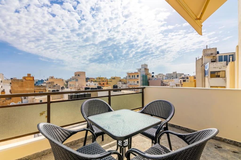 Downtown Spacious Loft Just 3 Minutes From Centre Apartmán Iraklio